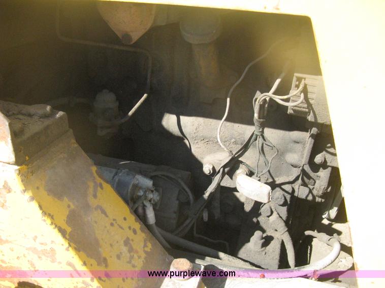 image for item H6412 1972 Allis Chalmers 840 wheel loader