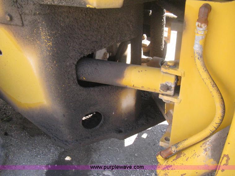 image for item H6412 1972 Allis Chalmers 840 wheel loader