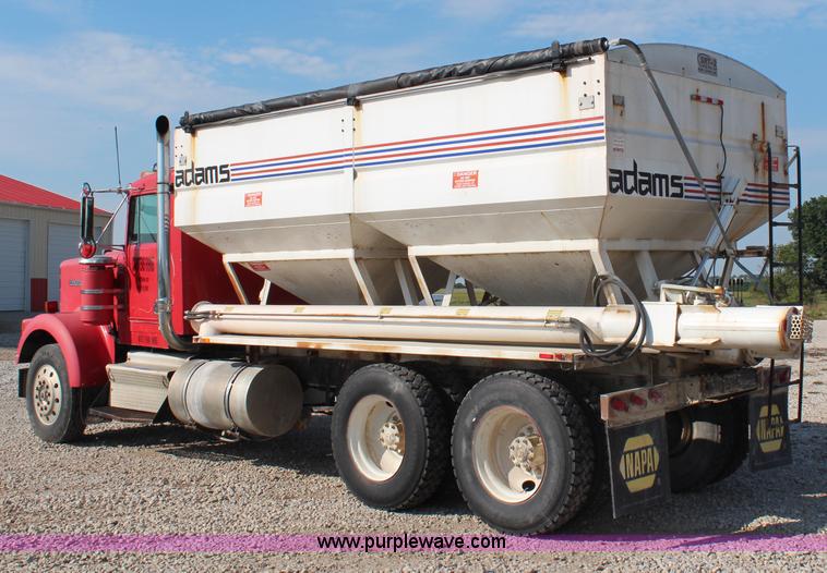 image for item H6847 1984 Kenworth W900 tender truck