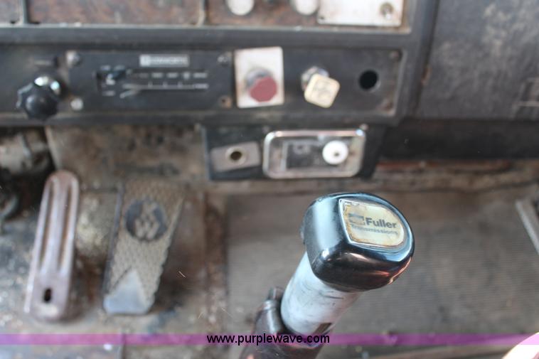 image for item H6847 1984 Kenworth W900 tender truck