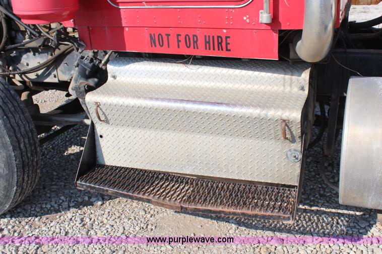 image for item H6847 1984 Kenworth W900 tender truck