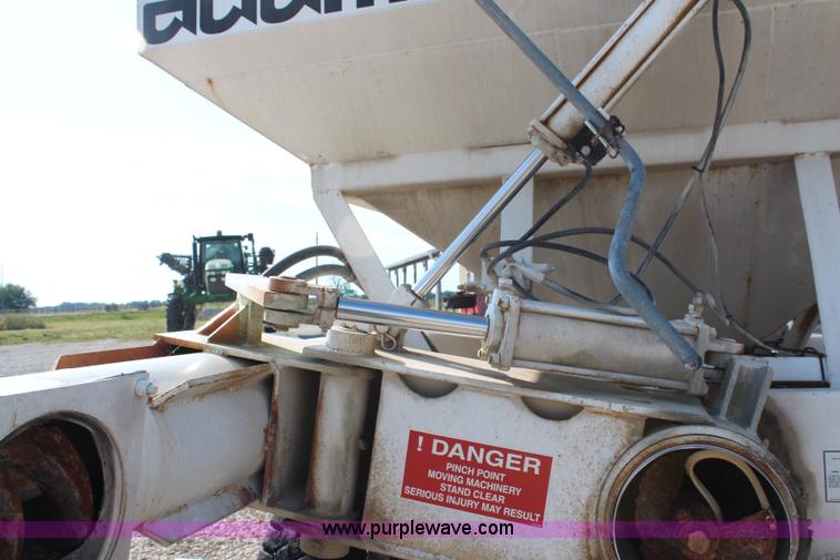 image for item H6847 1984 Kenworth W900 tender truck