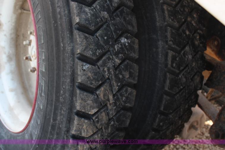 image for item H6847 1984 Kenworth W900 tender truck