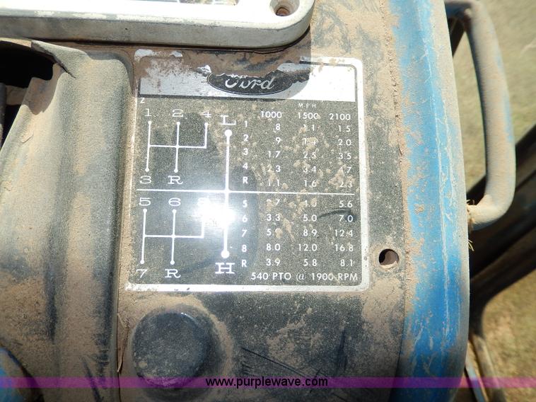 image for item H6861 1972 Ford 5000 tractor
