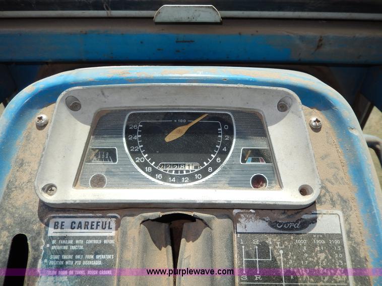 image for item H6861 1972 Ford 5000 tractor