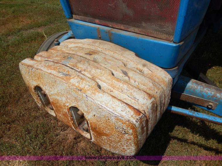 image for item H6861 1972 Ford 5000 tractor