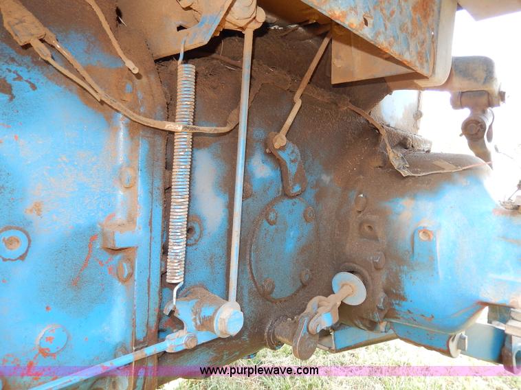 image for item H6861 1972 Ford 5000 tractor