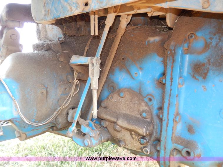 image for item H6861 1972 Ford 5000 tractor