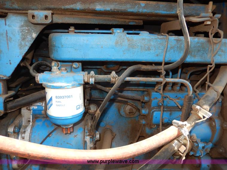 image for item H6861 1972 Ford 5000 tractor