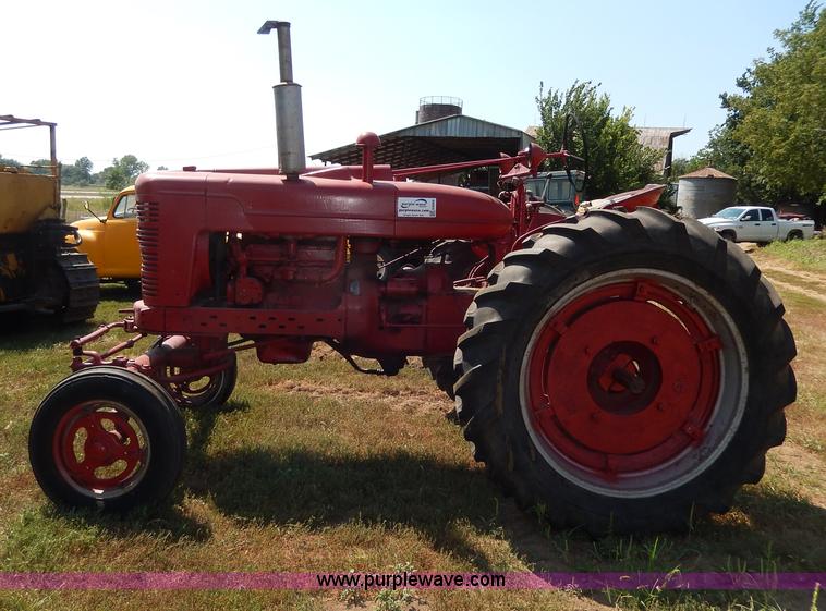 image for item H6868 1940 Farmall M tractor
