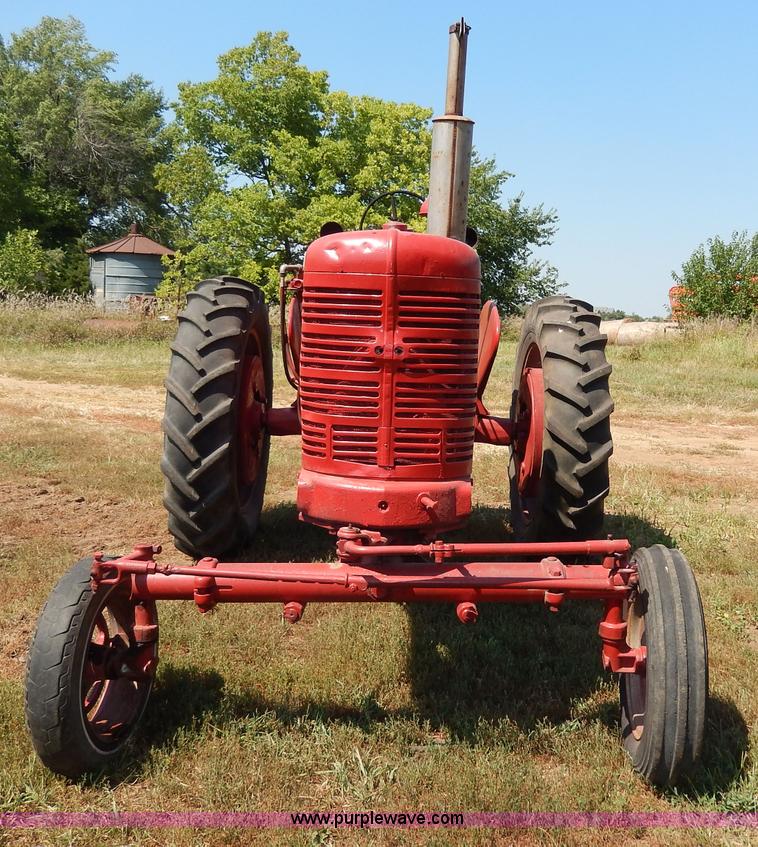 image for item H6868 1940 Farmall M tractor