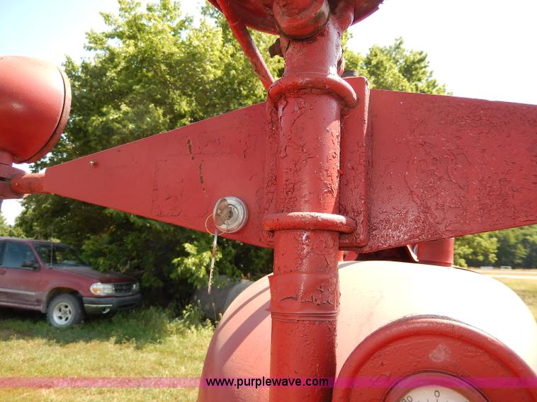image for item H6868 1940 Farmall M tractor
