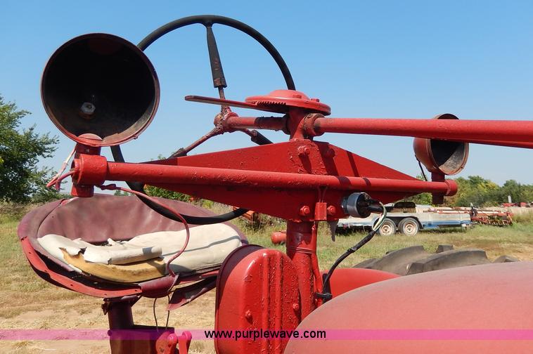 image for item H6868 1940 Farmall M tractor