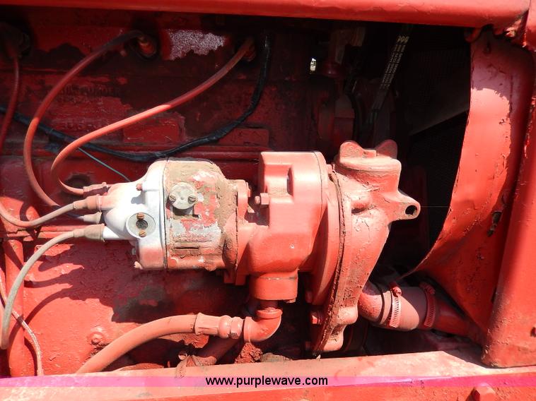 image for item H6868 1940 Farmall M tractor