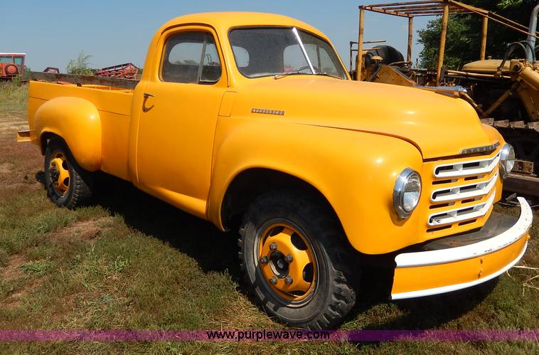 image for item H6870 1949 Studebaker 2R15-21 pickup truck