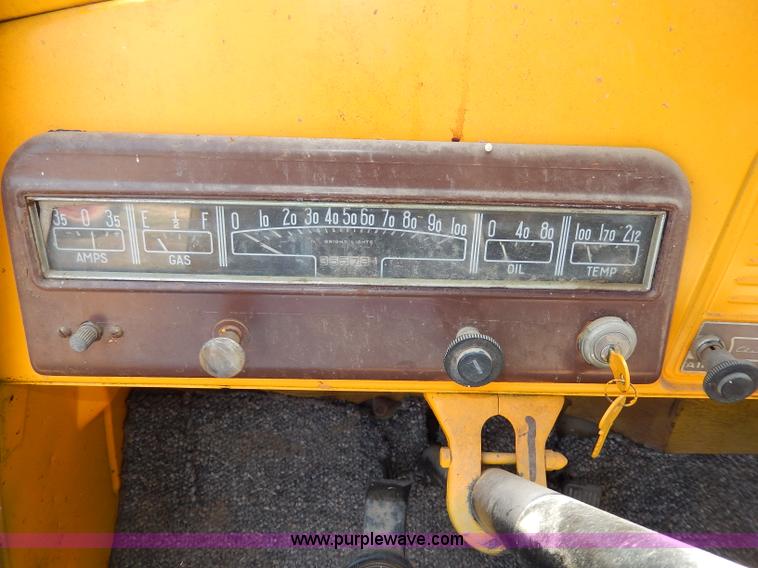 image for item H6870 1949 Studebaker 2R15-21 pickup truck