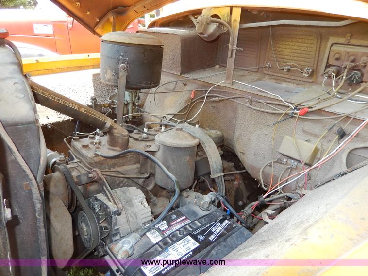 image for item H6870 1949 Studebaker 2R15-21 pickup truck