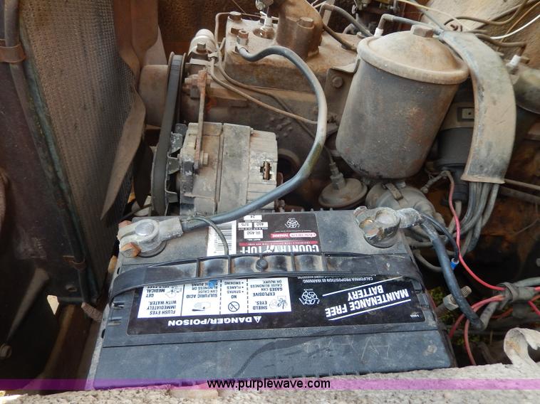 image for item H6870 1949 Studebaker 2R15-21 pickup truck