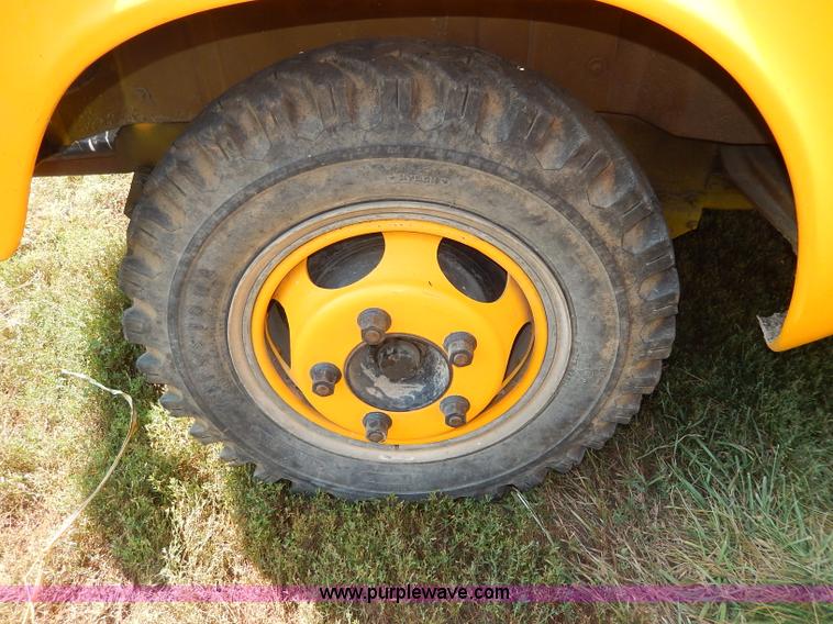 image for item H6870 1949 Studebaker 2R15-21 pickup truck