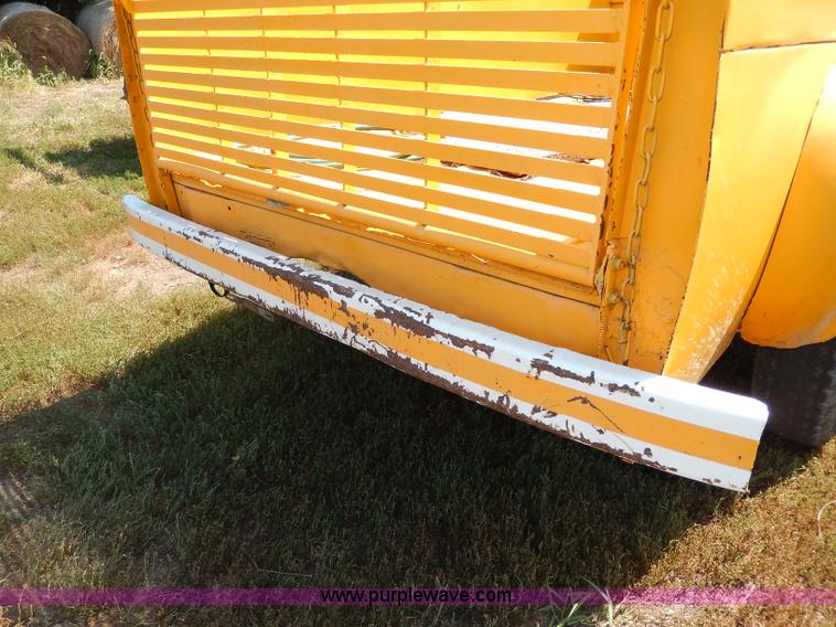 image for item H6870 1949 Studebaker 2R15-21 pickup truck