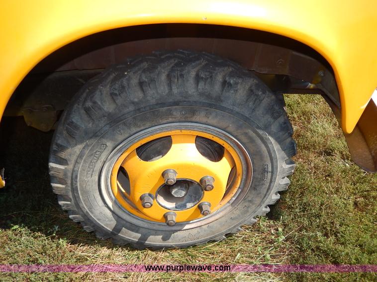 image for item H6870 1949 Studebaker 2R15-21 pickup truck