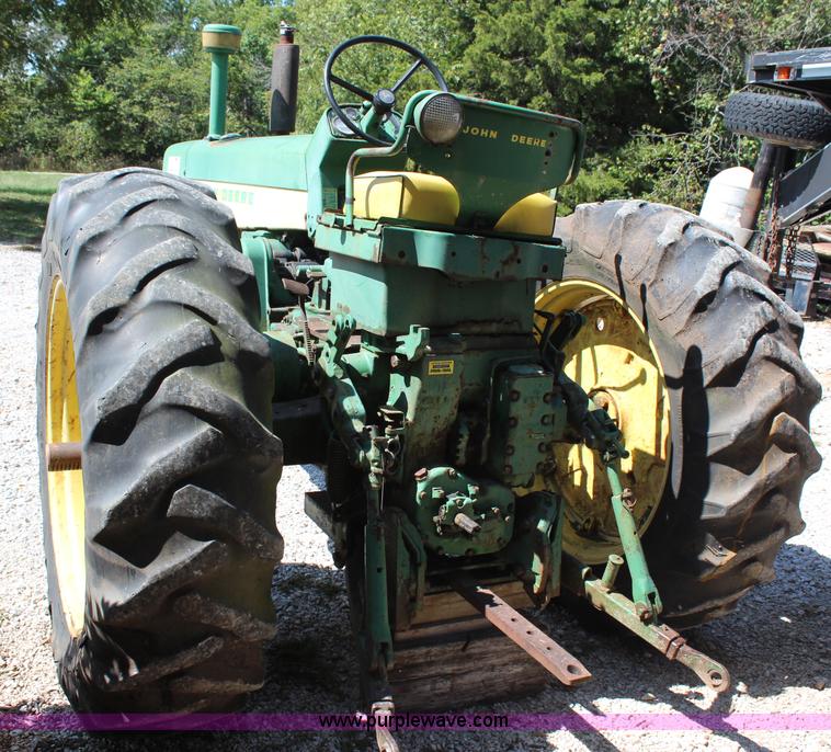 image for item H6924 1959 John Deere 730 tractor