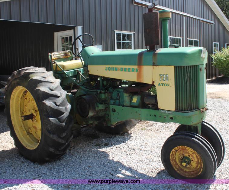 image for item H6924 1959 John Deere 730 tractor