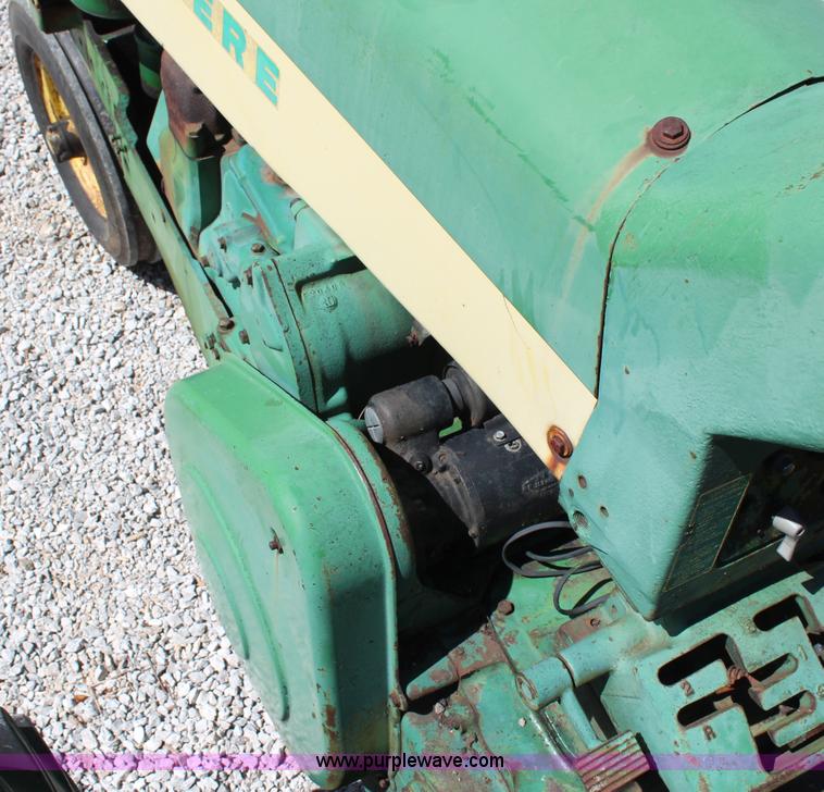image for item H6924 1959 John Deere 730 tractor