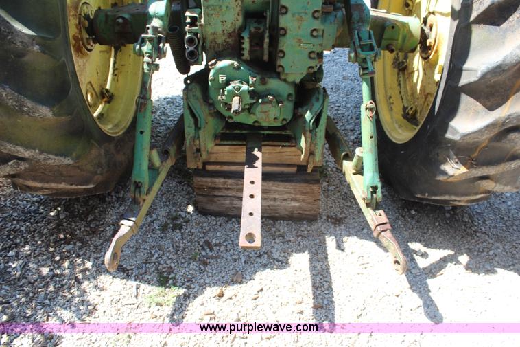 image for item H6924 1959 John Deere 730 tractor