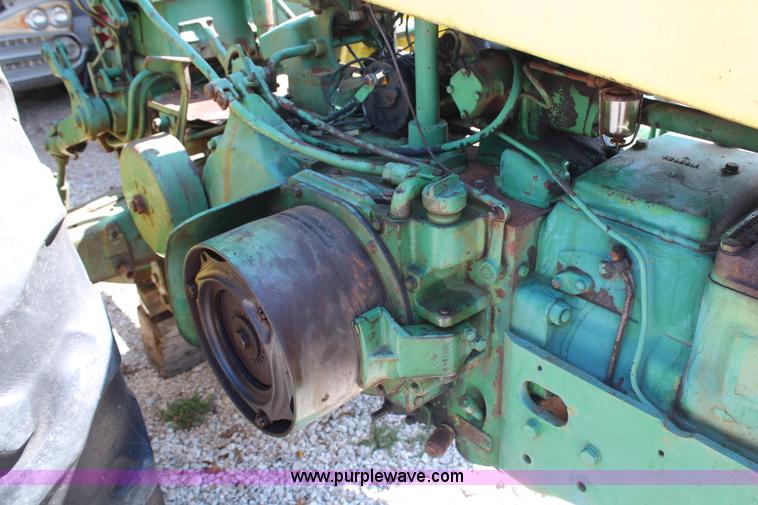 image for item H6924 1959 John Deere 730 tractor