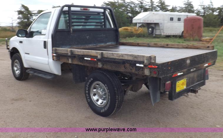 image for item I7552 2002 Ford F250 Super Duty flatbed truck
