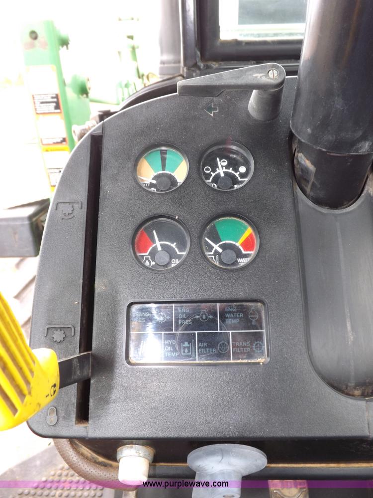 image for item I7556 1988 John Deere 4450 MFWD tractor