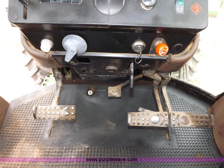 image for item I7556 1988 John Deere 4450 MFWD tractor