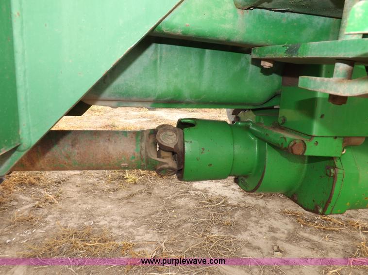 image for item I7556 1988 John Deere 4450 MFWD tractor