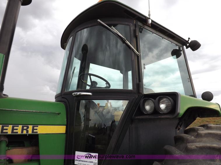 image for item I7556 1988 John Deere 4450 MFWD tractor