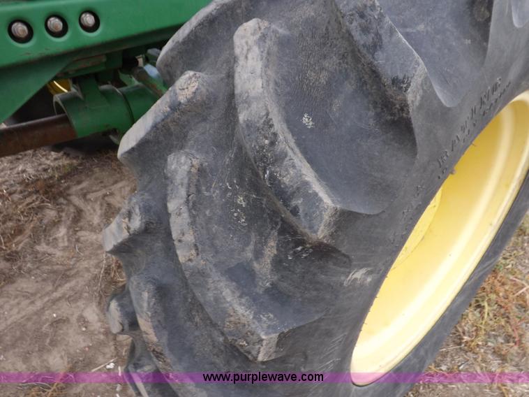 image for item I7556 1988 John Deere 4450 MFWD tractor