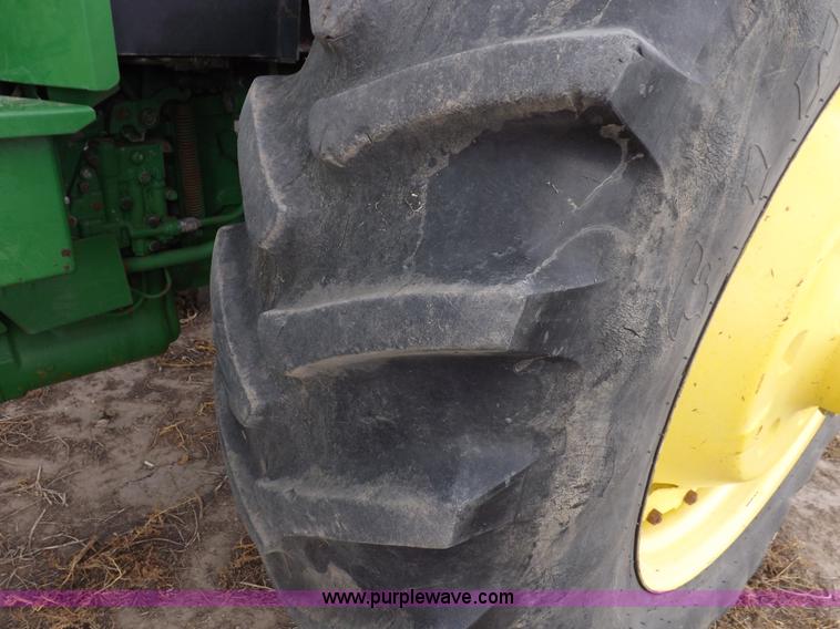 image for item I7556 1988 John Deere 4450 MFWD tractor