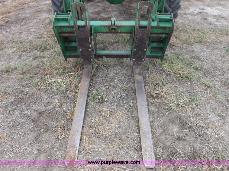 image for item I7556 1988 John Deere 4450 MFWD tractor