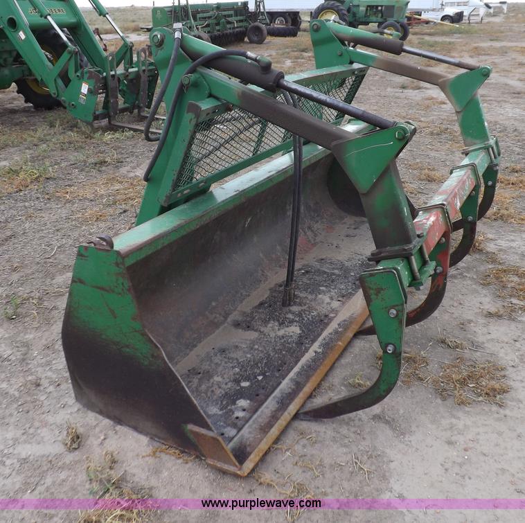 image for item I7556 1988 John Deere 4450 MFWD tractor