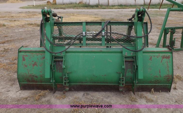 image for item I7556 1988 John Deere 4450 MFWD tractor