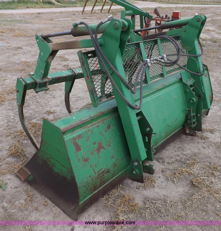 image for item I7556 1988 John Deere 4450 MFWD tractor