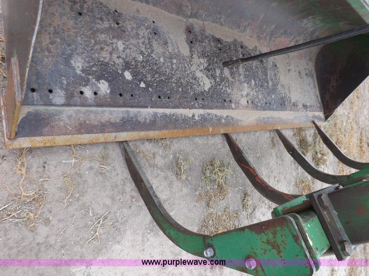 image for item I7556 1988 John Deere 4450 MFWD tractor