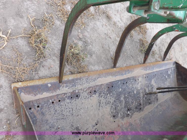 image for item I7556 1988 John Deere 4450 MFWD tractor