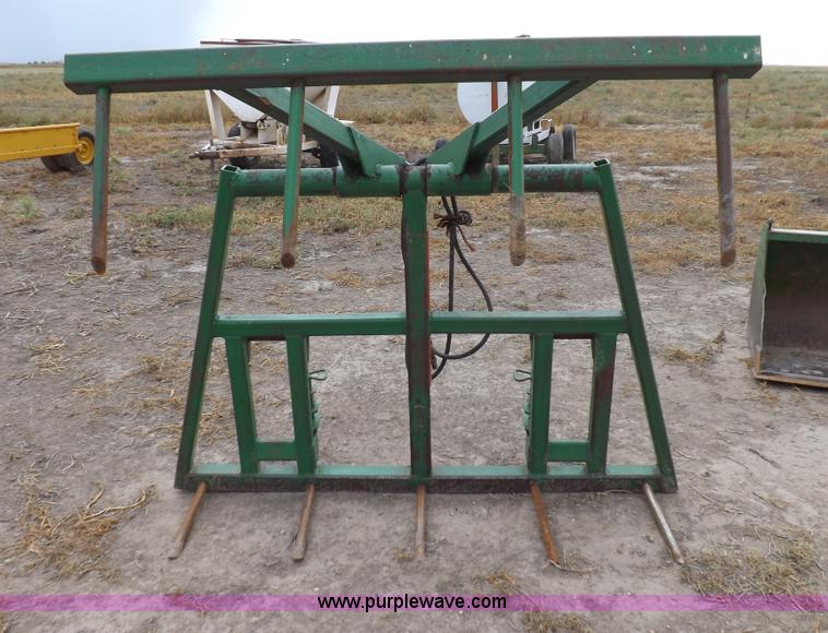 image for item I7556 1988 John Deere 4450 MFWD tractor