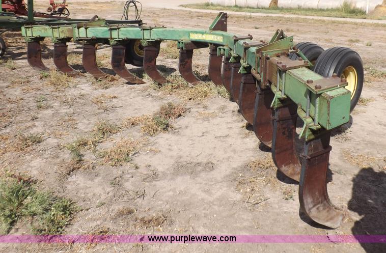 image for item I7564 John Deere E0400 Big Ox ripper