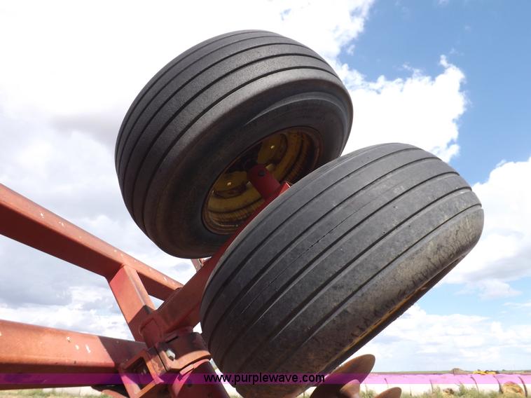 image for item I7566 Sunflower 1440 offset folding disk