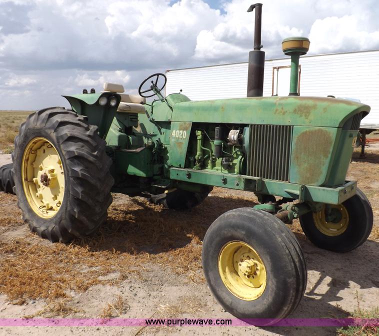 image for item I7577 1967 John Deere 4020 tractor