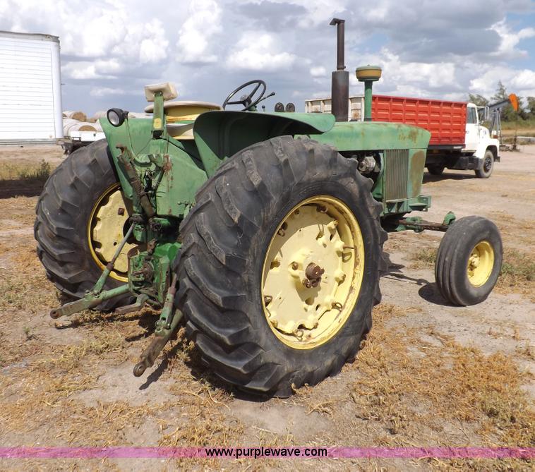 image for item I7577 1967 John Deere 4020 tractor