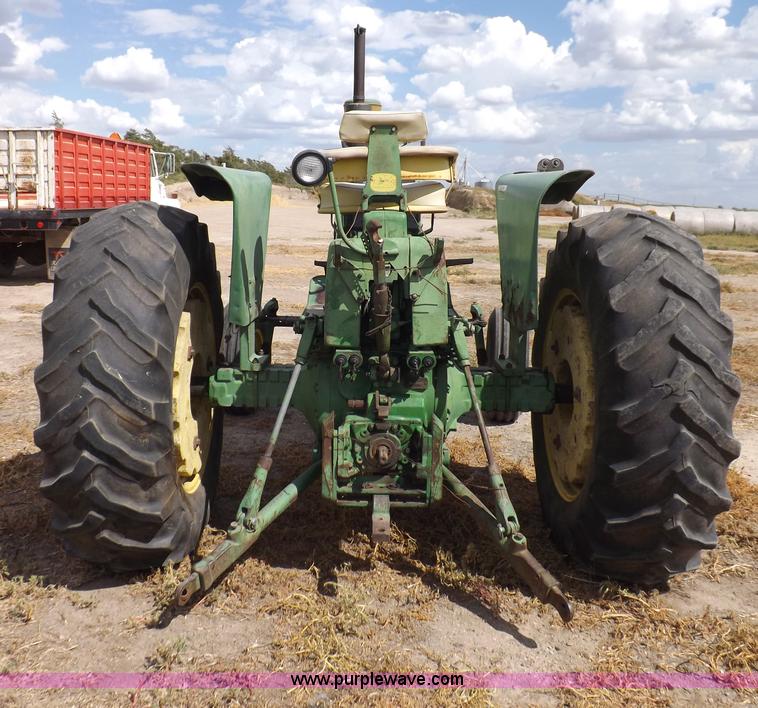 image for item I7577 1967 John Deere 4020 tractor