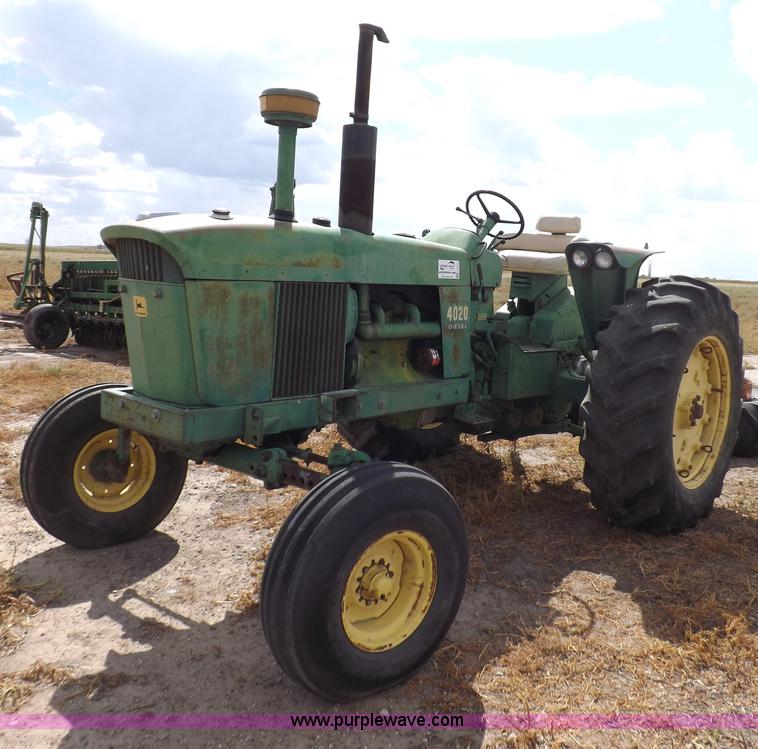 image for item I7577 1967 John Deere 4020 tractor